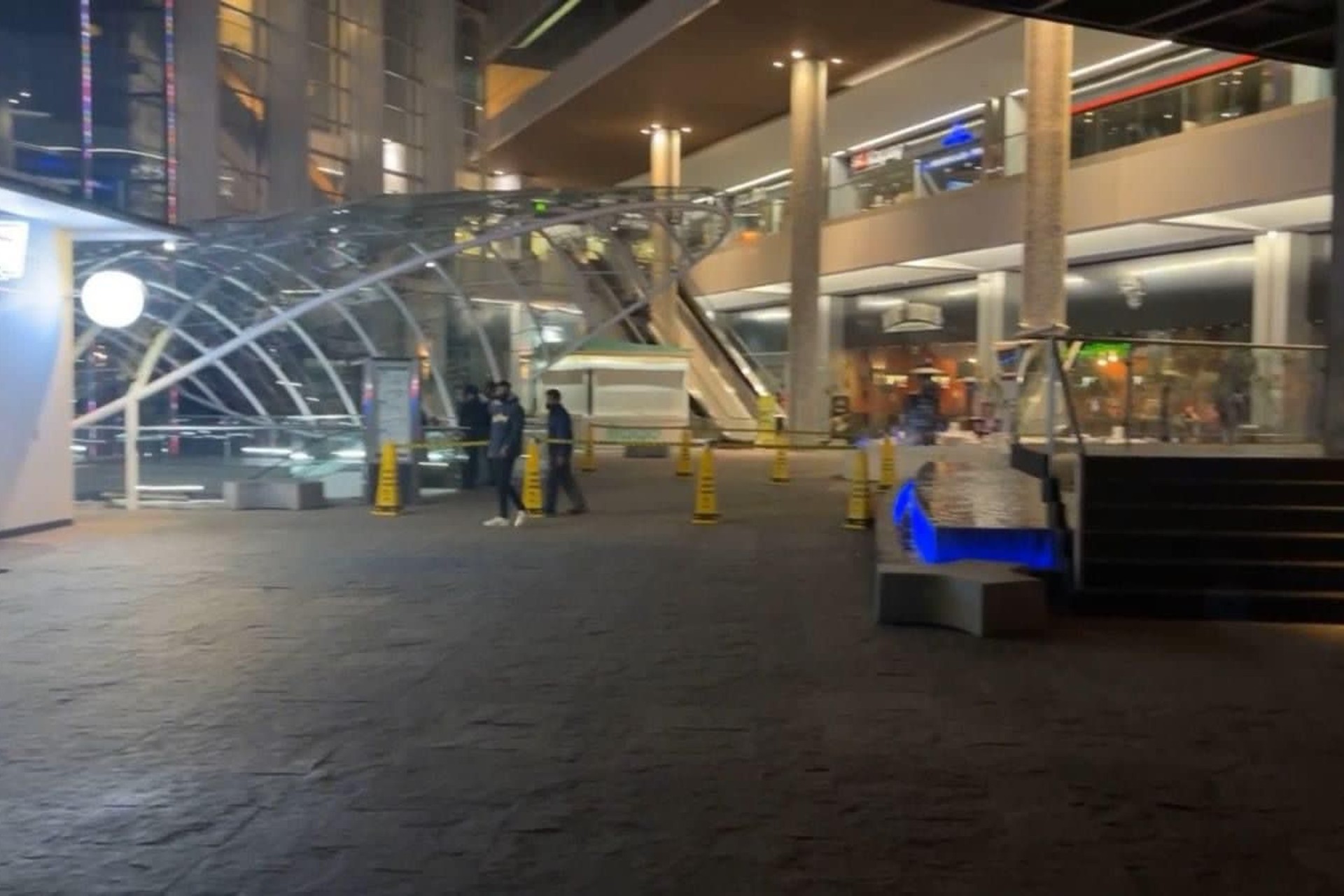 Ejecutan a hombre en centro comercial de San Luis Potosí Ejecutan a hombre en centro comercial de San Luis Potosí