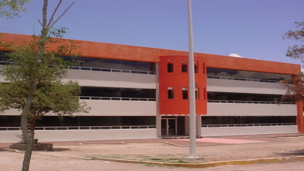 Estudiante sufre amenaza con arma de fuego en la UJED; señalan a tres implicados