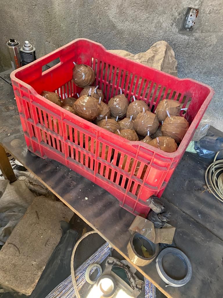 Descubren “fábrica” de explosivos para drones en Michoacán - explosivos-michoacan