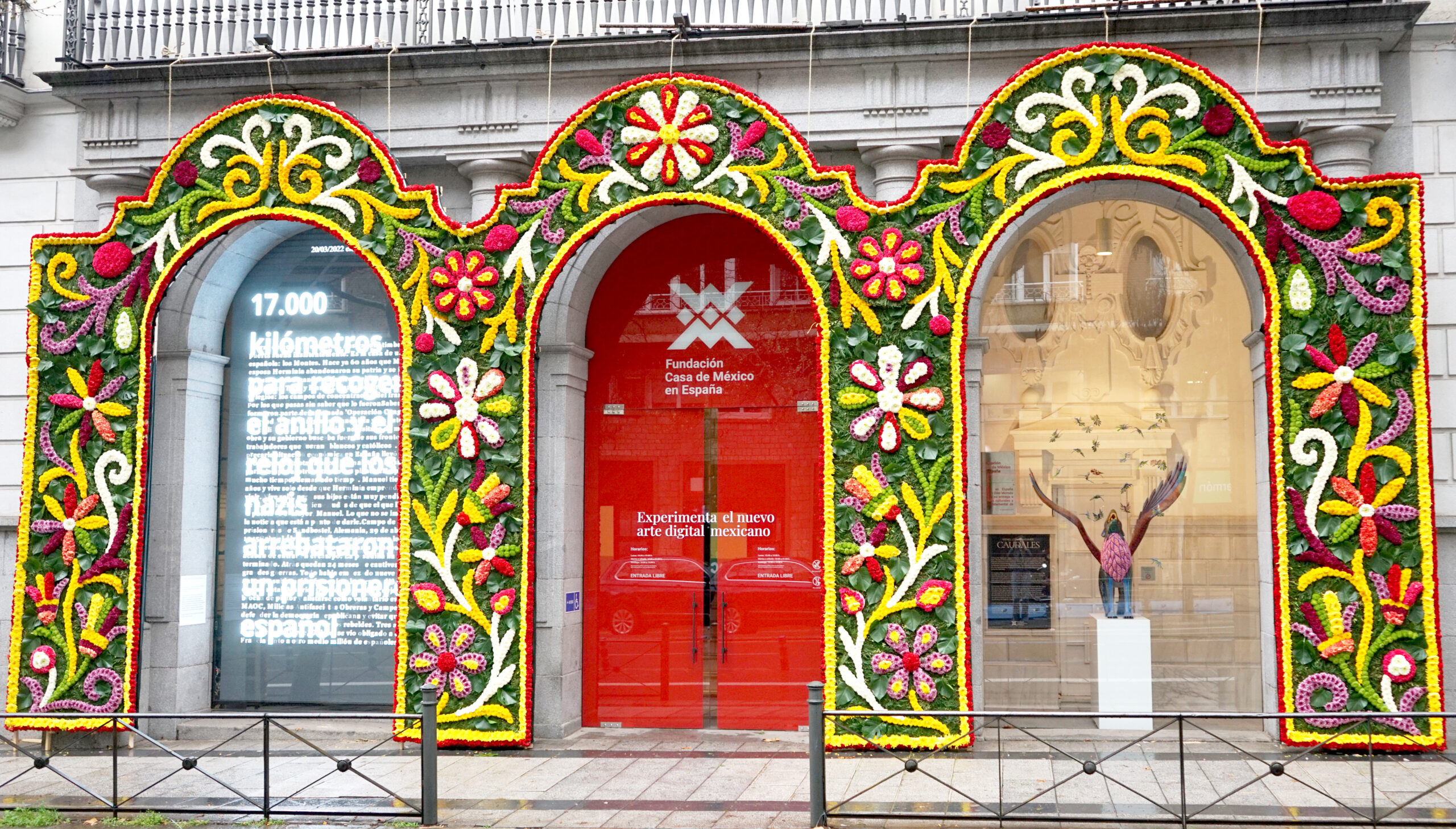 Celebran la primavera mexicana en Madrid con 45 mil flores