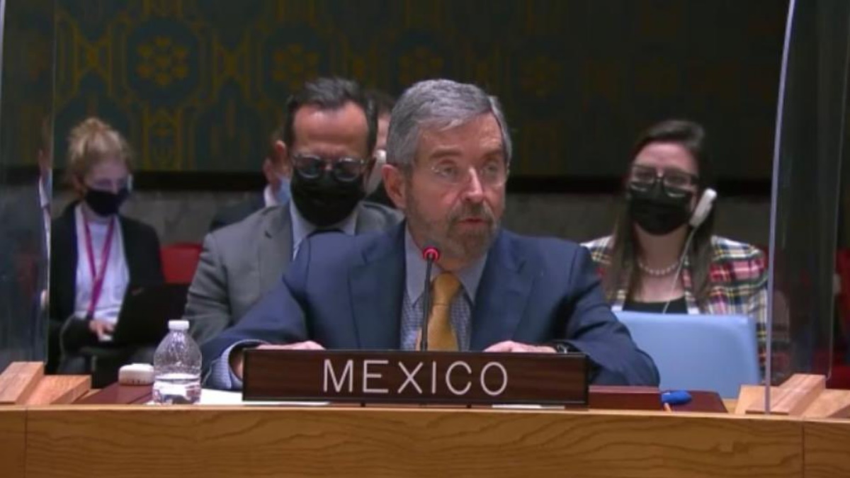 “Ayuda humanitaria no debe ser rehén de consideraciones políticas o ataques militares”: Juan Ramón de la Fuente