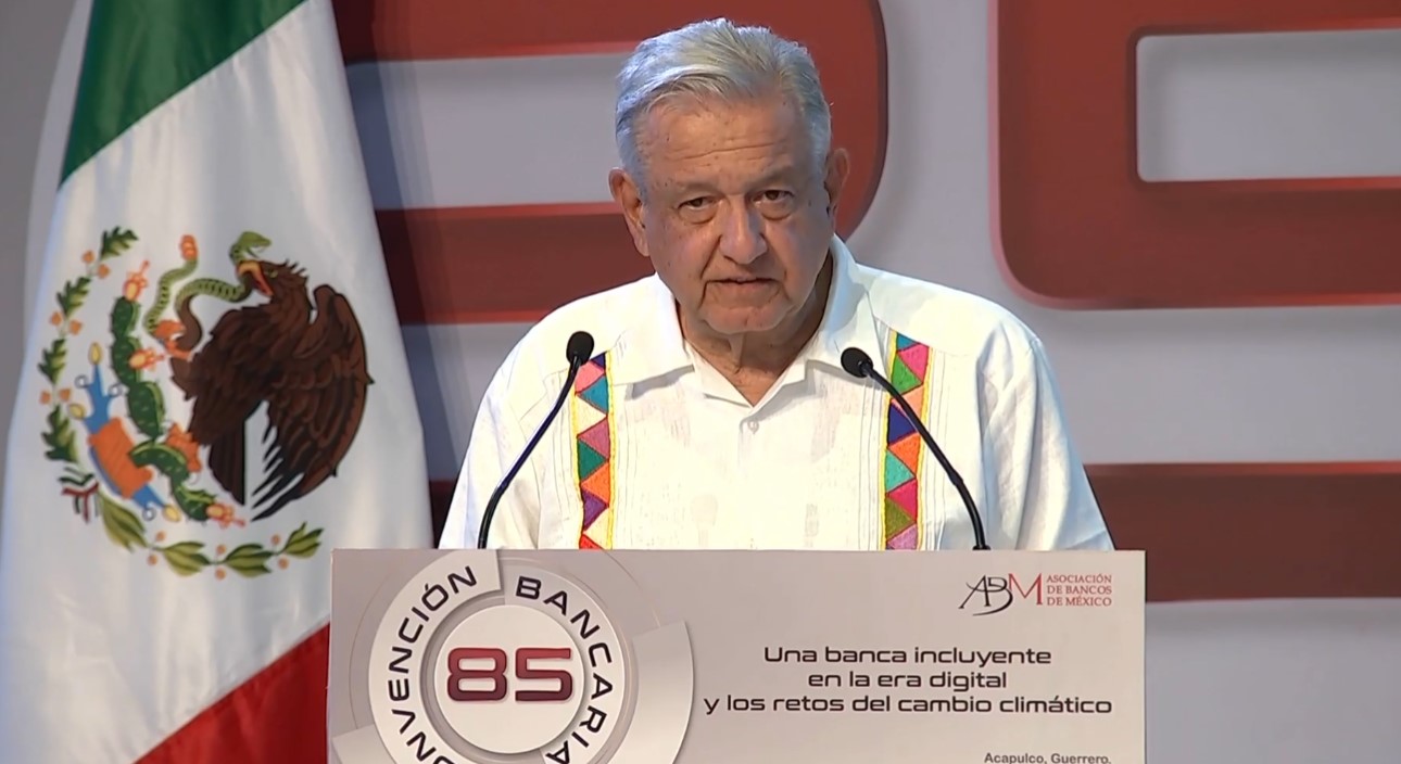 López Obrador se disculpa por ‘madruguete’ a Banxico; reafirma respeto a su autonomía
