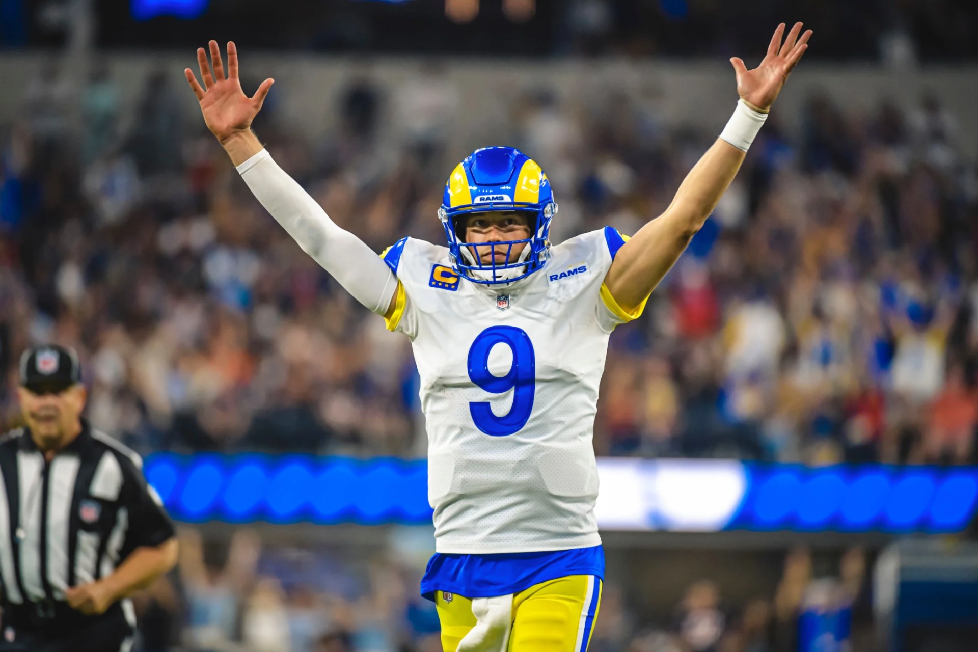 Rams extienden contrato de Matthew Stafford hasta 2026