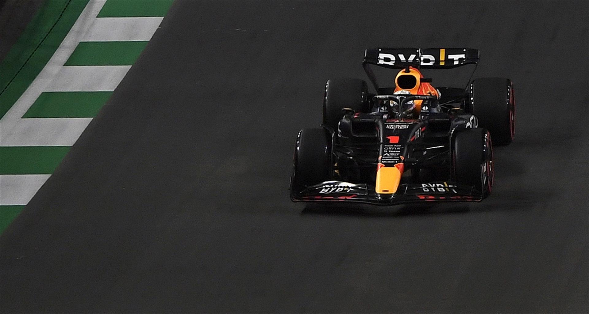 Verstappen gana el GP de Arabia Saudita; ‘Checo’ Pérez finaliza en cuarto lugar