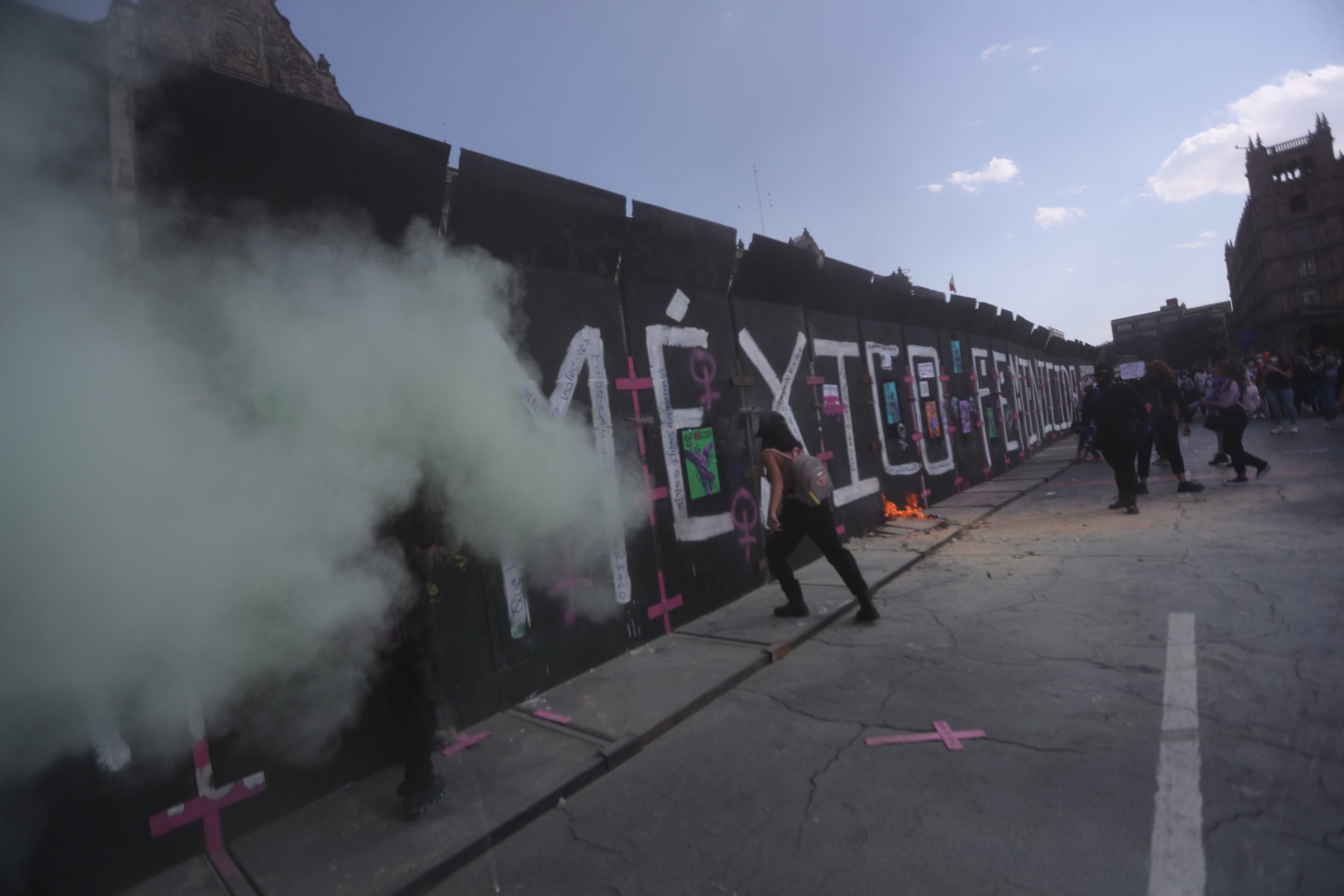 Las dos caras del feminismo en México: dentro y fuera del Palacio Nacional