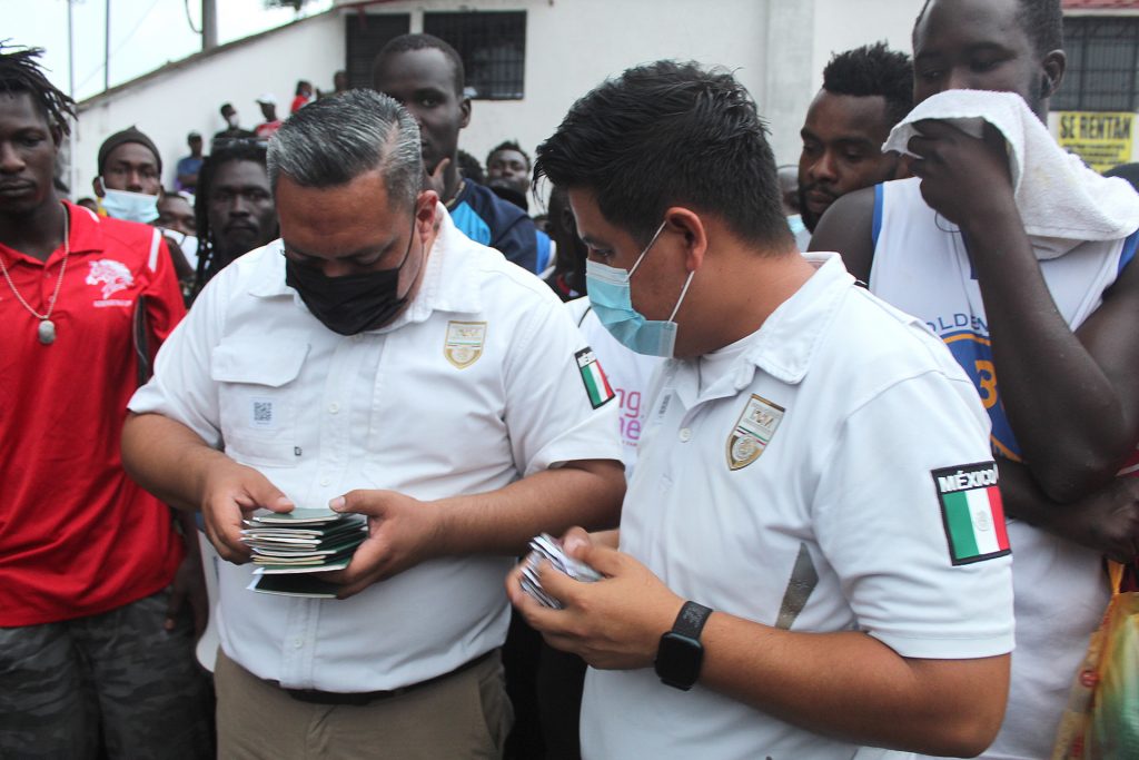 México da 600 pases de estancia legal a migrantes africanos - mexico-migrantes-africanos-pases-3-1024x683