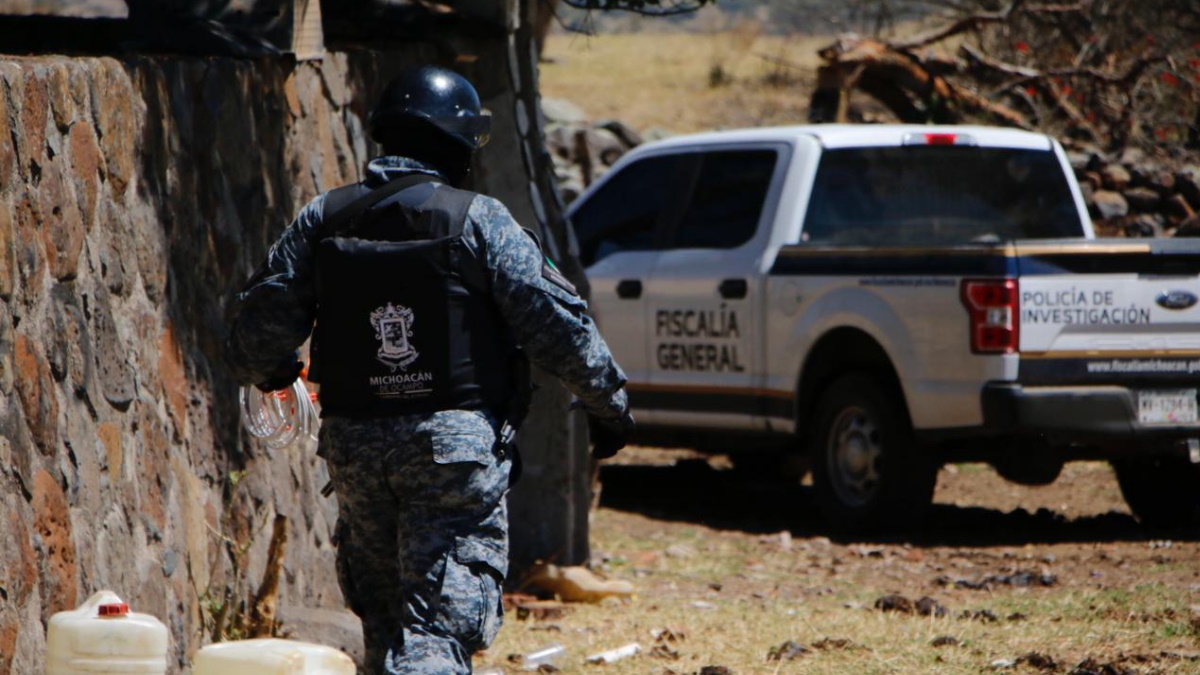 Descubren “fábrica” de explosivos para drones en Michoacán