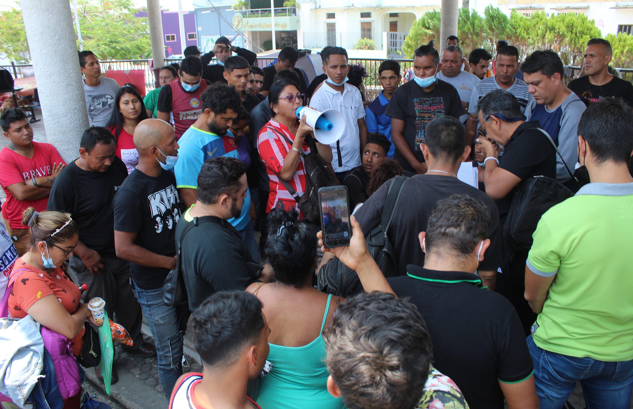 Migrantes alistan nueva caravana desde Tapachula