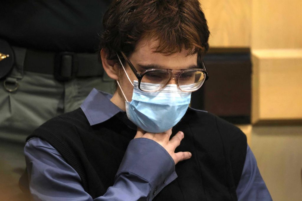 Error de jueza lleva a reiniciar selección del jurado por matanza de Parkland - nikolas-cruz-1024x683