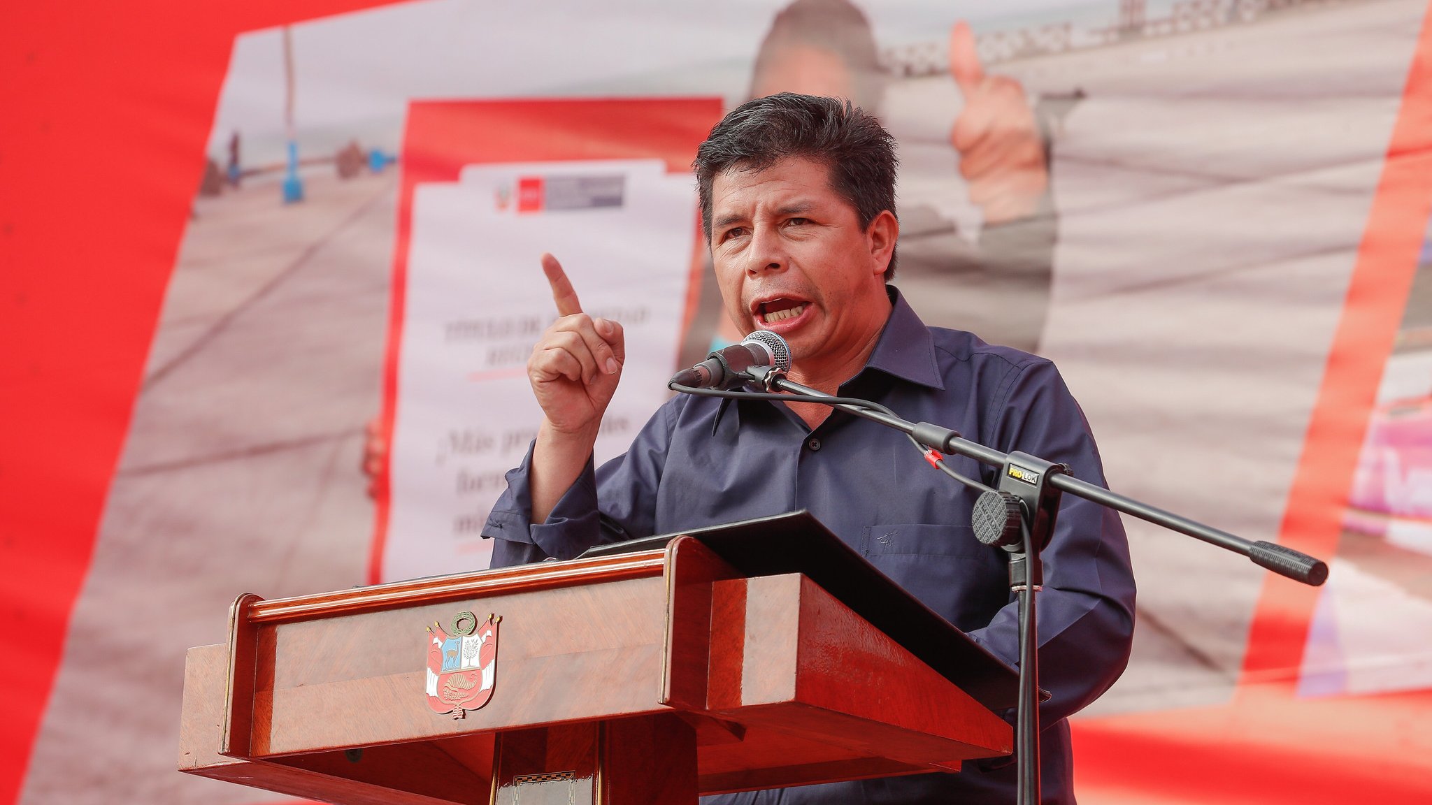 Presidente de Perú lamenta que oposición ponga “zancadillas” a su Gobierno