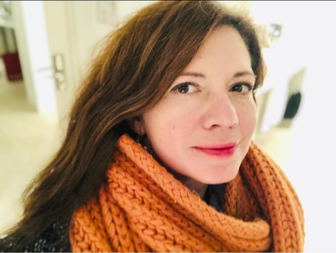 Bombardeo contra centro comercial en Kiev mata a periodista rusa Bombardeo contra centro comercial en Kiev mata a periodista rusa