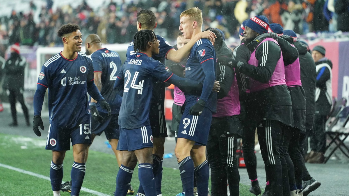 Revolution derrota 3-0 a Pumas y tiene un pie en la semifinal de Concachampions