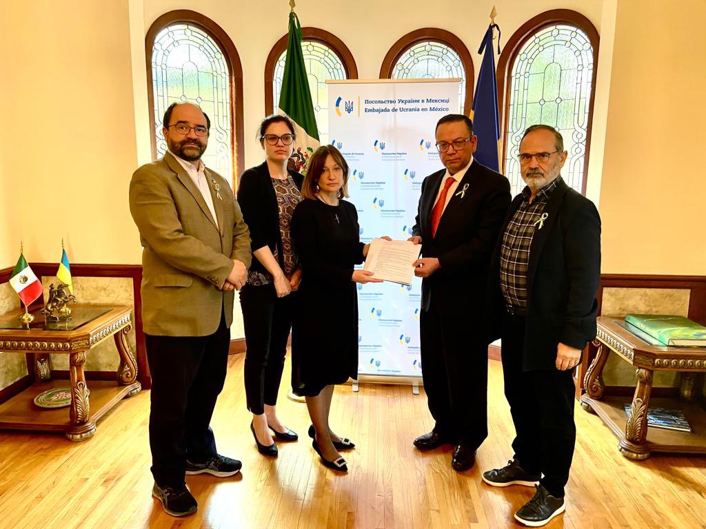 Ucrania pide a México armamento y equipo para hacer frente a invasión rusa