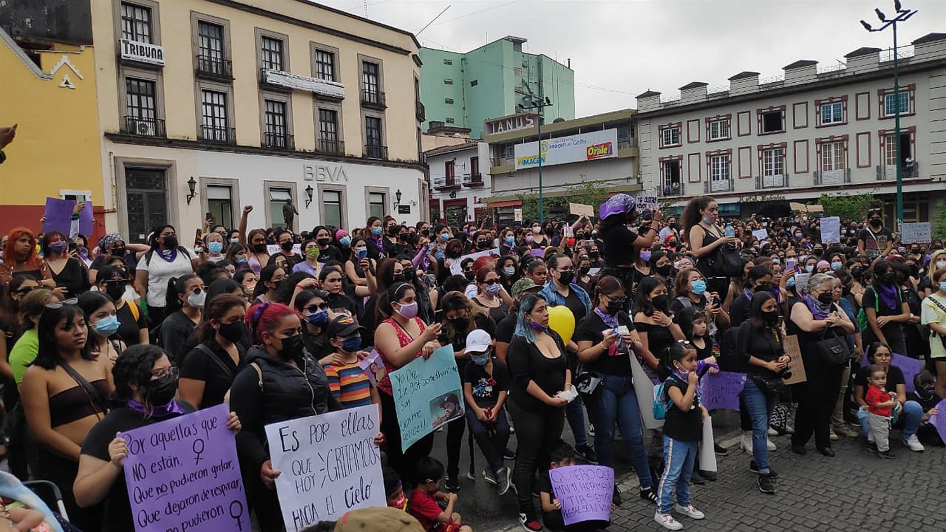‘Juana no murió, su vecino la mató’; protestan por feminicidio en Veracruz ‘Juana no murió, su vecino la mató’; protestan por feminicidio en Veracruz