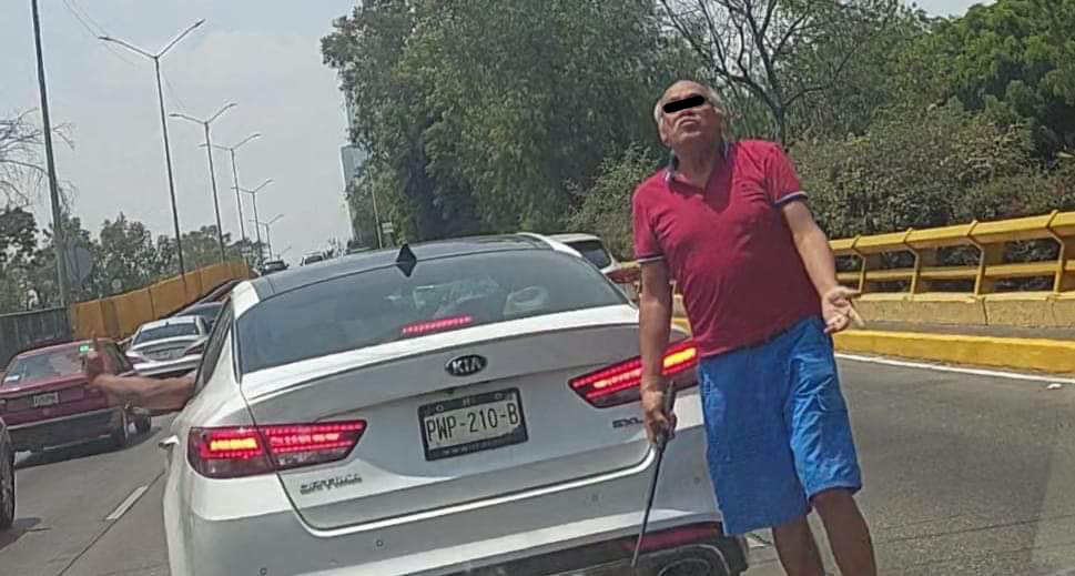 Detienen a agresores de automovilista en Av. Río Churubusco Detienen a agresores de automovilista en Av. Río Churubusco