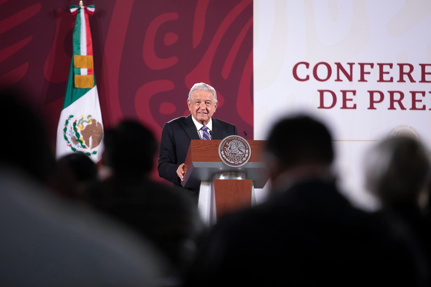 En venta de Banamex, que no se despida a trabajadores, pide AMLO; Conferencia (06-07-2022)