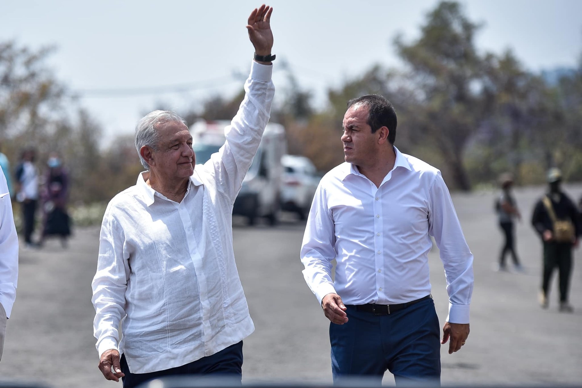 AMLO da ‘espaldarazo’ a Cuauhtémoc Blanco pese a denuncias en Morelos AMLO da ‘espaldarazo’ a Cuauhtémoc Blanco pese a denuncias en Morelos