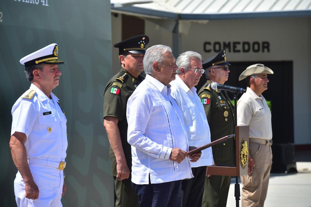 Sedena y Marina, columnas que mantienen al Estado mexicano: AMLO