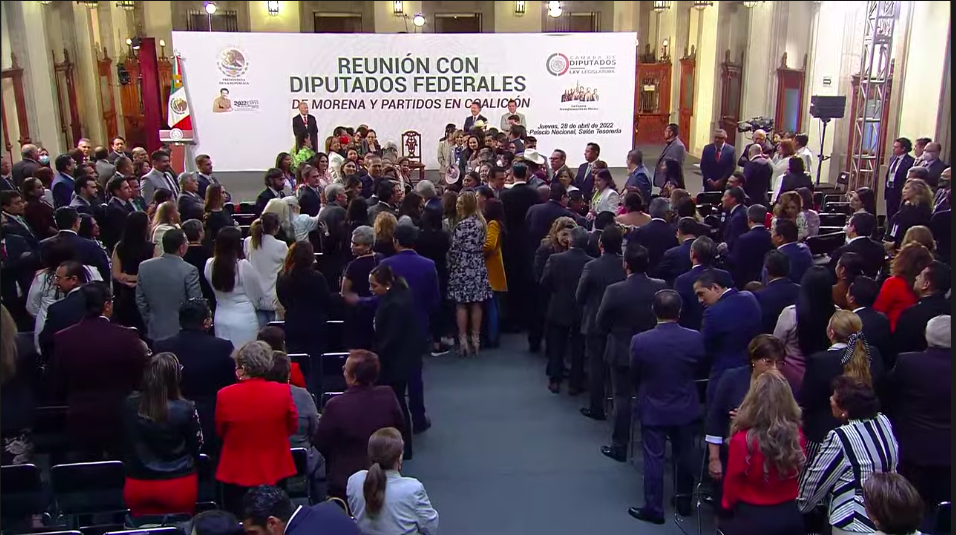 #EnVivo AMLO se reúne con diputados federales en Palacio Nacional