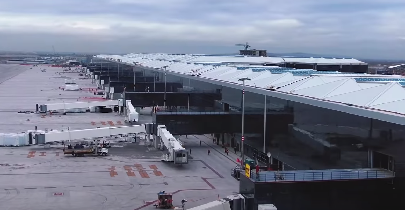 El AIFA, prácticamente vacío en esta semana de vacaciones de Pascua