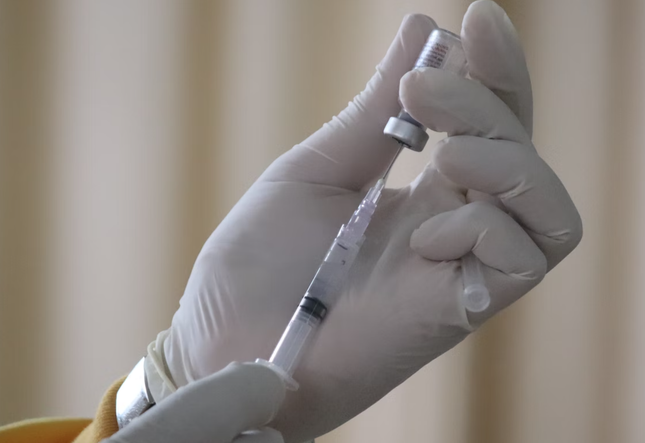 Vacunación contra COVID-19 en clínicas y hospitales del IMSS Vacunación contra COVID-19 en clínicas y hospitales del IMSS