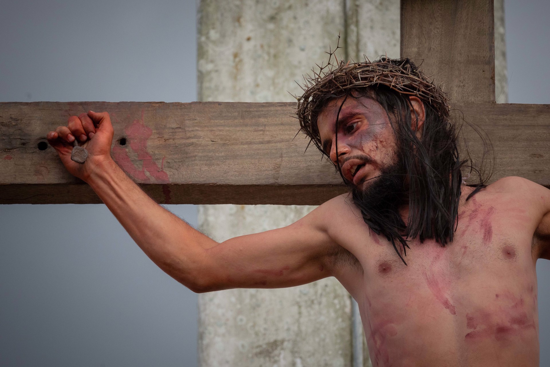 Caraqueños viven de nuevo el viacrucis en la favela más grande de Latinoamérica
