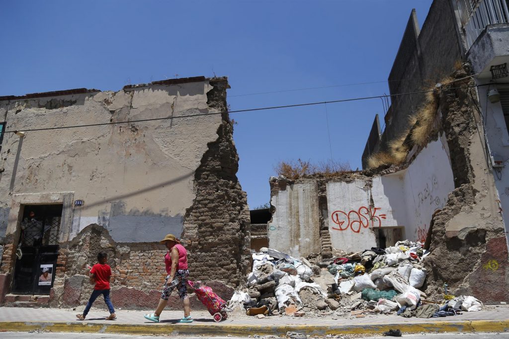 Explosión de 1992 en Guadalajara sigue viva en la memoria de víctimas y deudos - casa-destruida-en-1992-por-explosion-1024x683