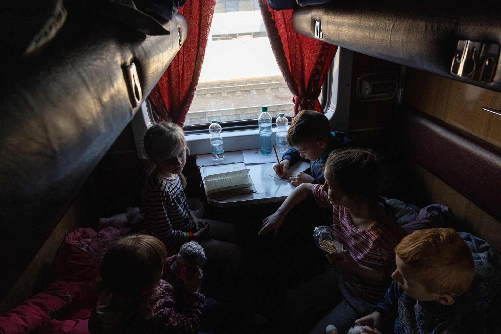 Potępili przymusowe wywiezienie przez armię rosyjską 150 dzieci z Mariupola