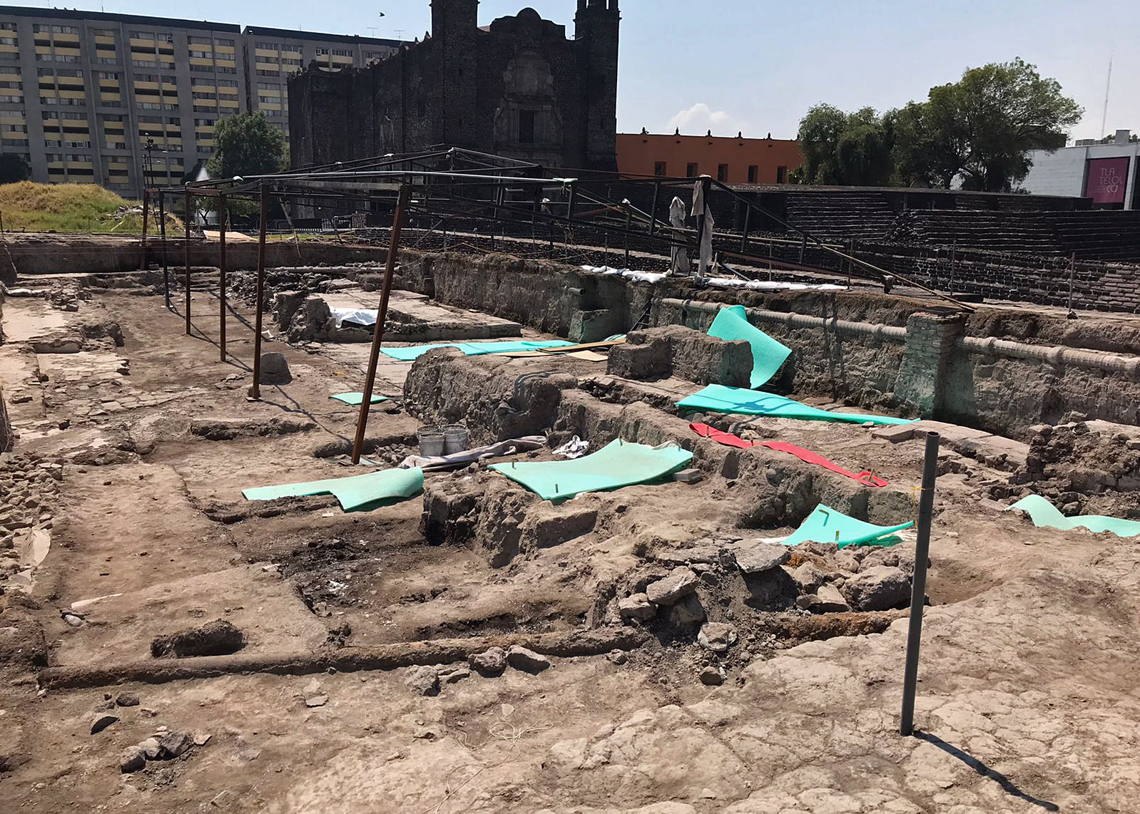 Revisan afectaciones por colapso de techumbre en ruinas de Tlatelolco Revisan afectaciones por colapso de techumbre en ruinas de Tlatelolco