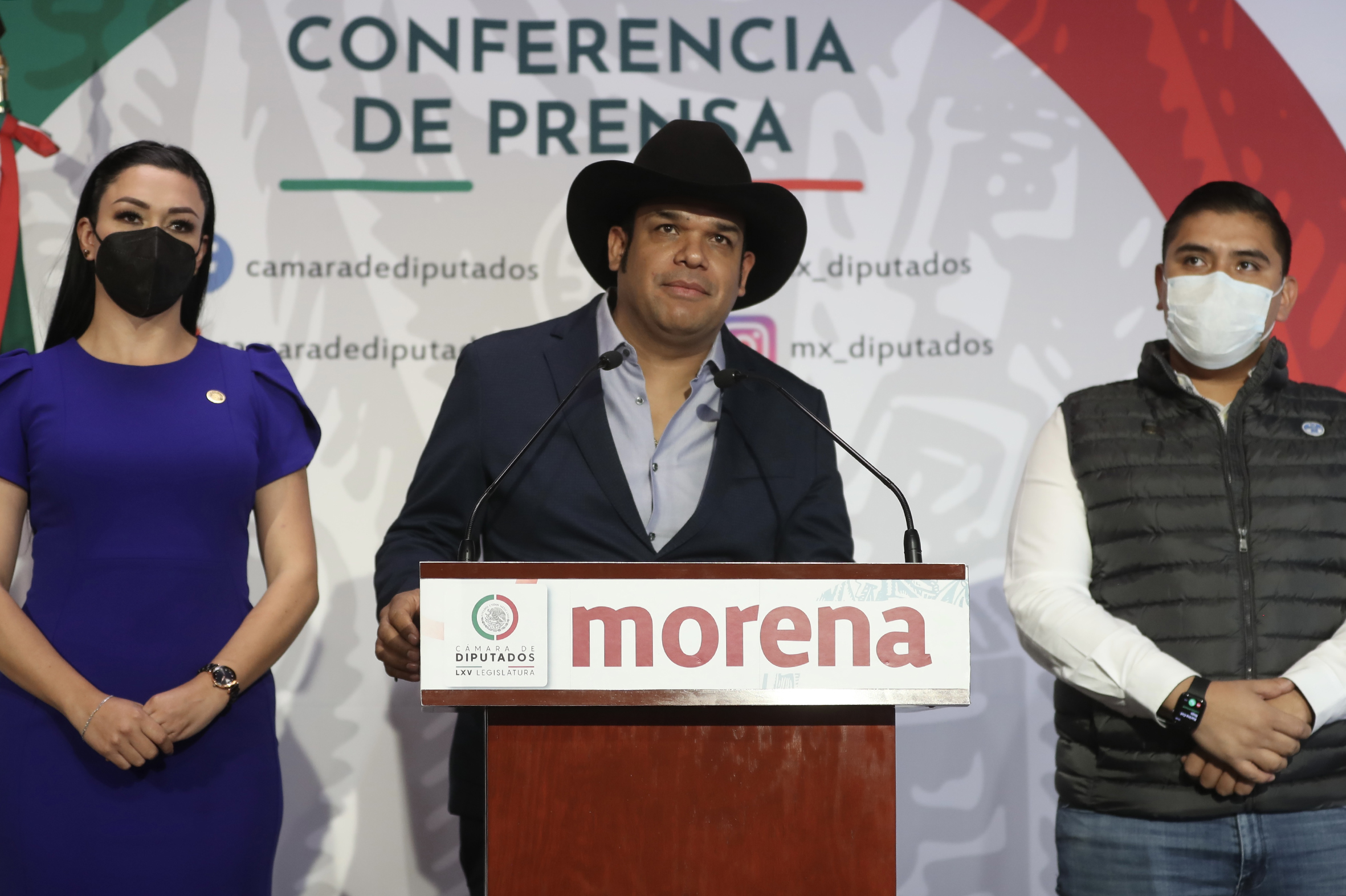 Diputado por Morena se pierde votación de Reforma Eléctrica por concierto en EE.UU. Diputado por Morena se pierde votación de Reforma Eléctrica por concierto en EE.UU.