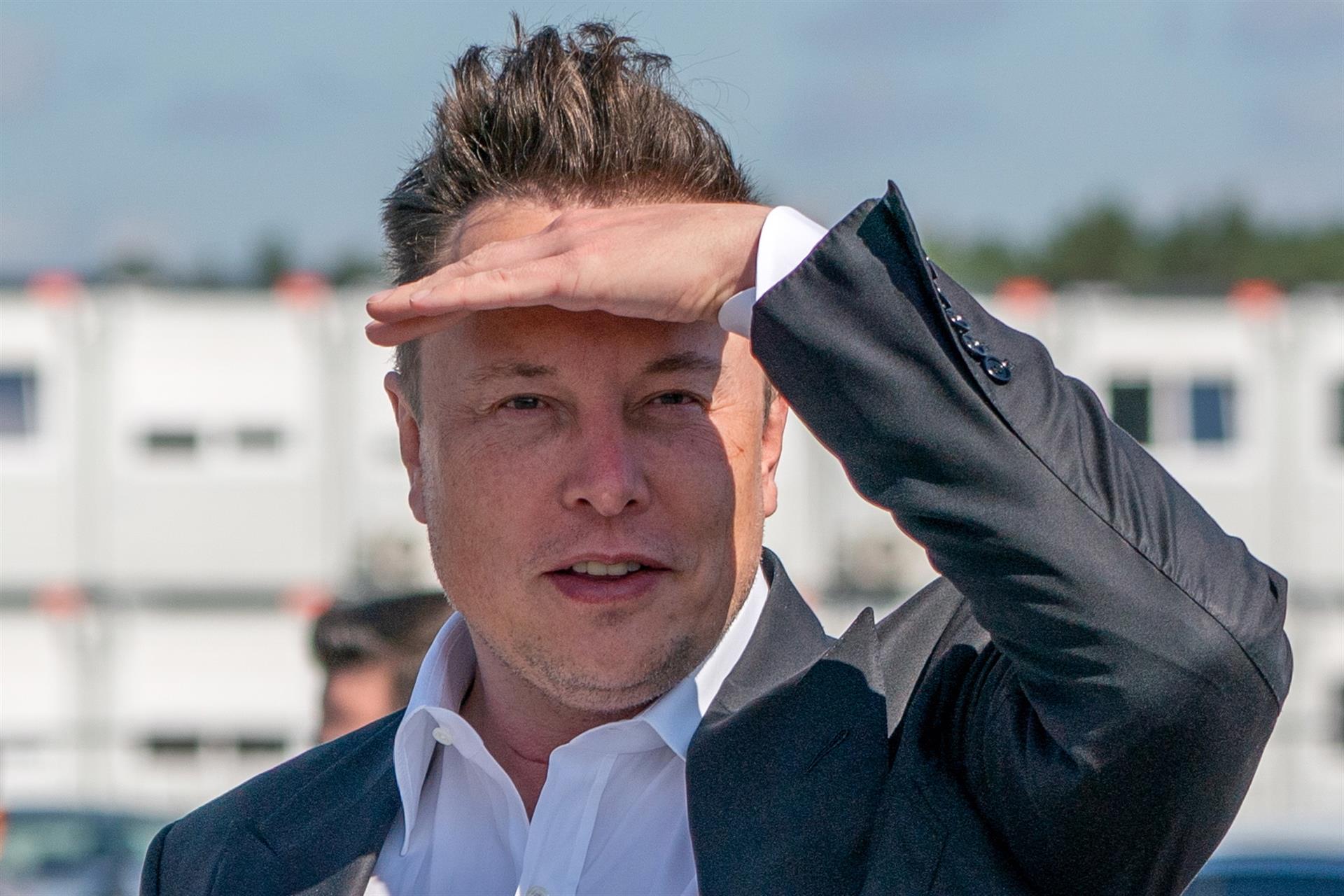 Jefe de Twitter espera cerrar trato con Musk pero baraja muchos “escenarios”