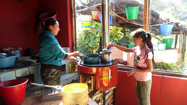 UNAM evaluará calidad de estufas de leña en estudio mundial UNAM evaluará calidad de estufas de leña en estudio mundial