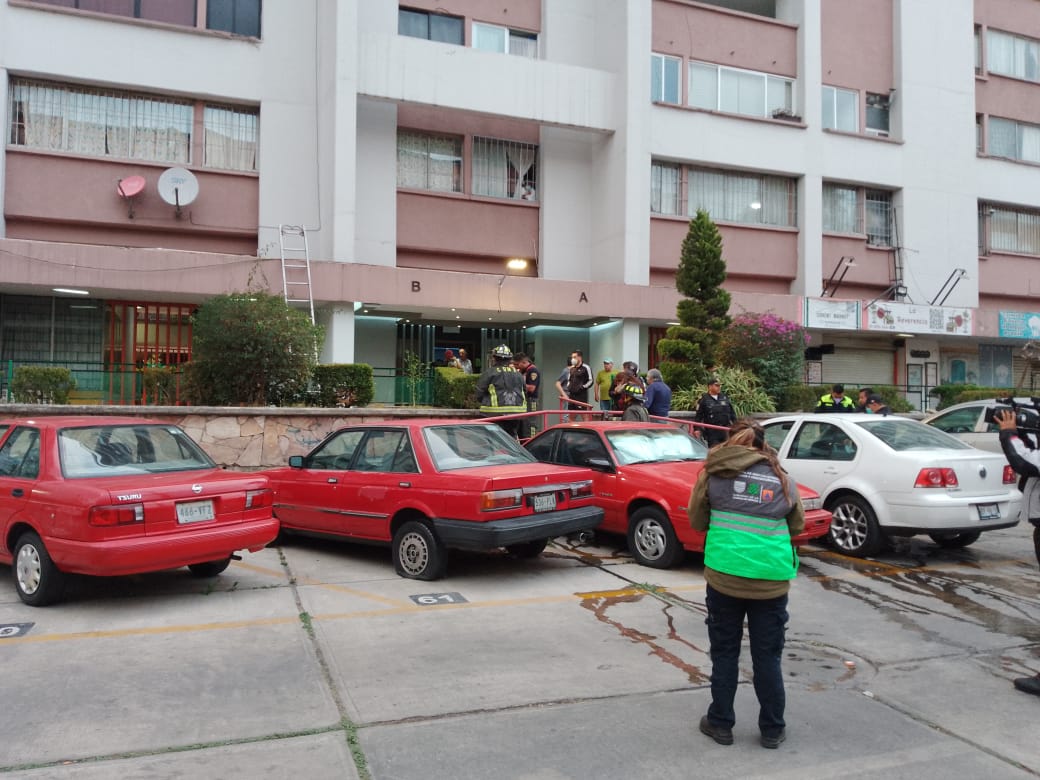 Evacuan a 40 personas en Tlatelolco por fuga de gas