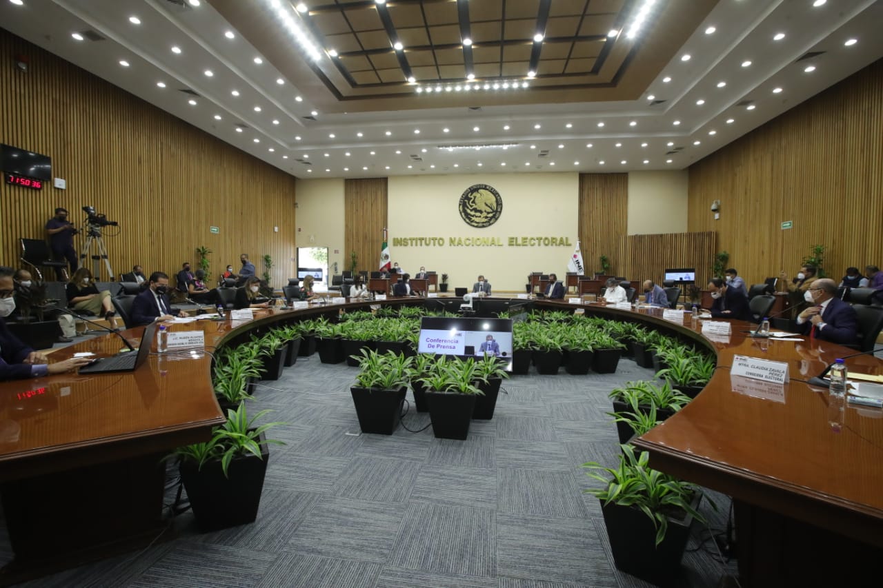 INE asegura que “ha hecho todo” para la consulta de Revocación de Mandato INE asegura que “ha hecho todo” para la consulta de Revocación de Mandato