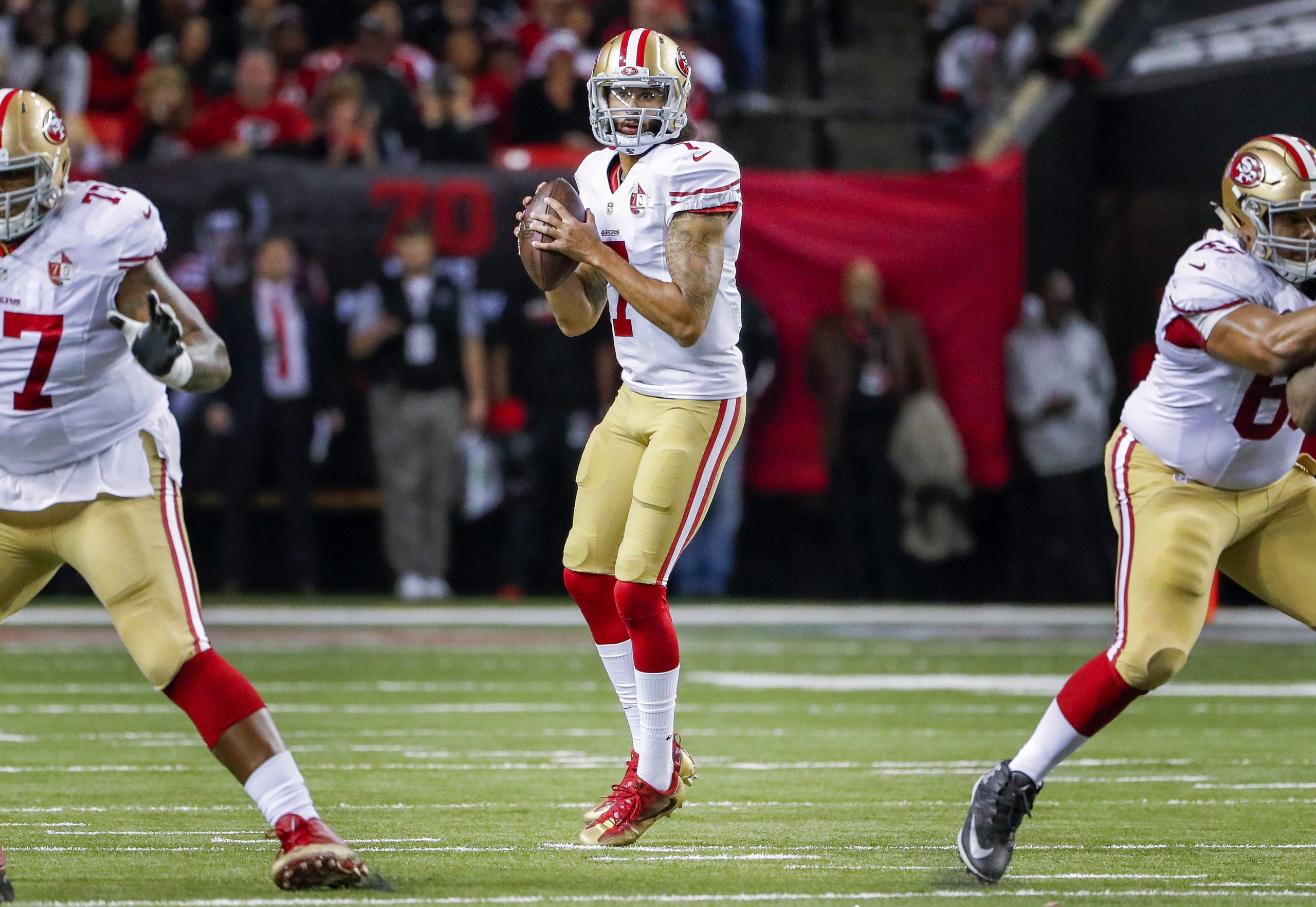 Kaepernick entrena con los Raiders para volver a la NFL