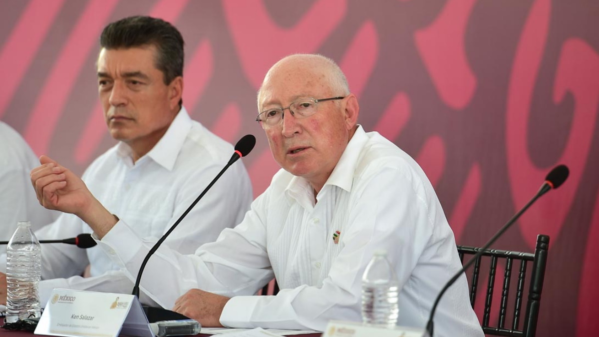 López Obrador y Biden, enfocados “para que se levante a todo el pueblo”: Ken Salazar López Obrador y Biden, enfocados “para que se levante a todo el pueblo”: Ken Salazar