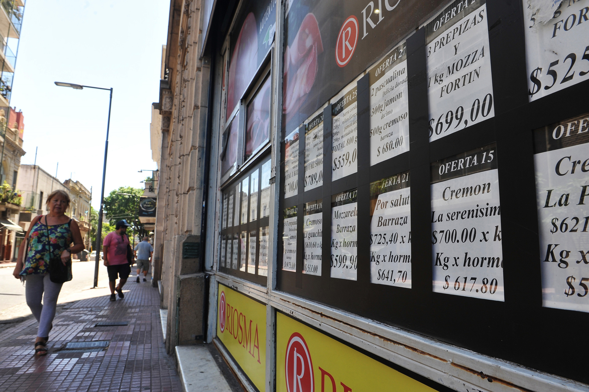 La “guerra contra la inflación” no frena el aumento de precios en Argentina La “guerra contra la inflación” no frena el aumento de precios en Argentina