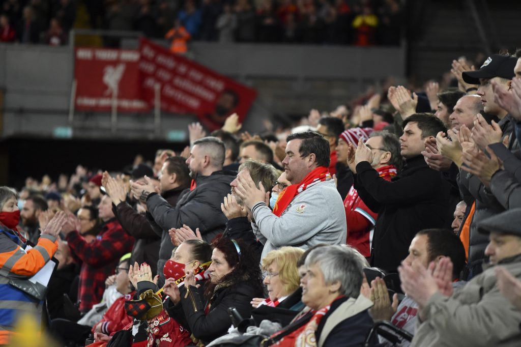 Manchester United y Liverpool se unen en el Anfield por Cristiano Ronaldo - manchester-united-y-liverpool-se-unen-por-cristiano-2-1024x682