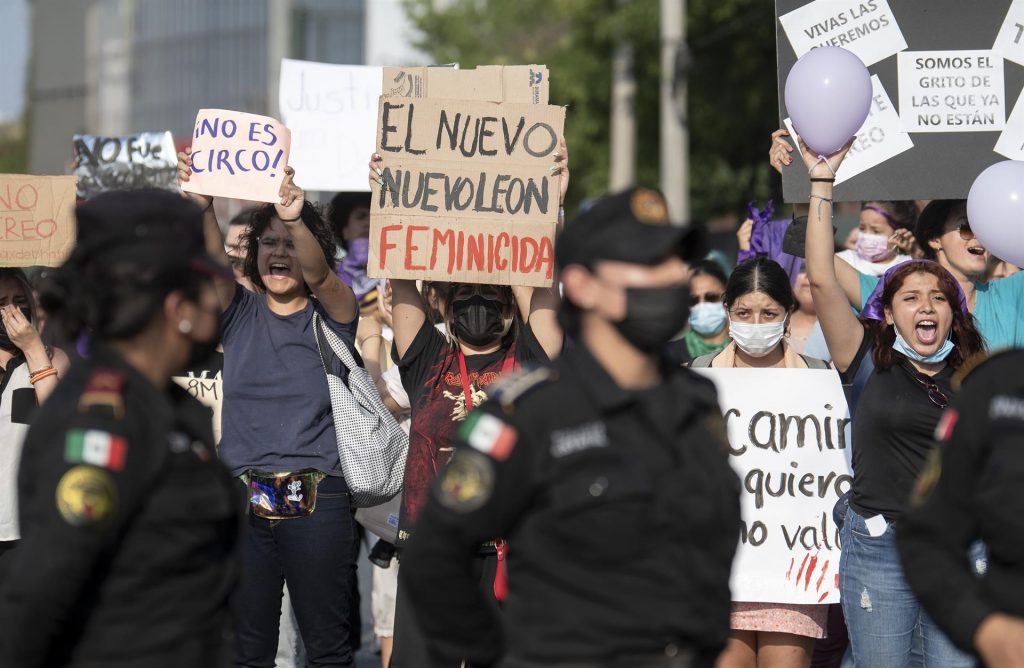 Muerte de Debanhi ilustra crisis feminicida y de desapariciones en México - manifestacion-en-nl-contra-la-desaparicion-de-mujeres-y-feminicidios-1024x668