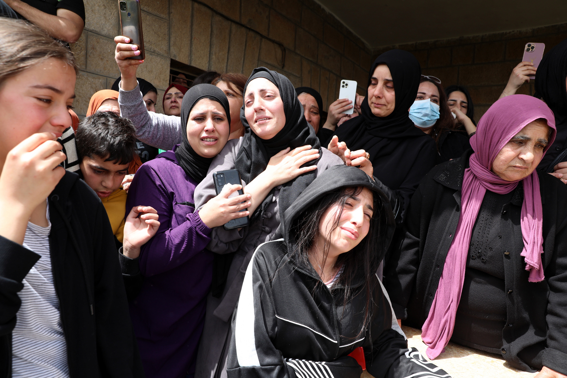 Mueren cuatro palestinos en un solo día por enfrentamientos con las tropas israelíes