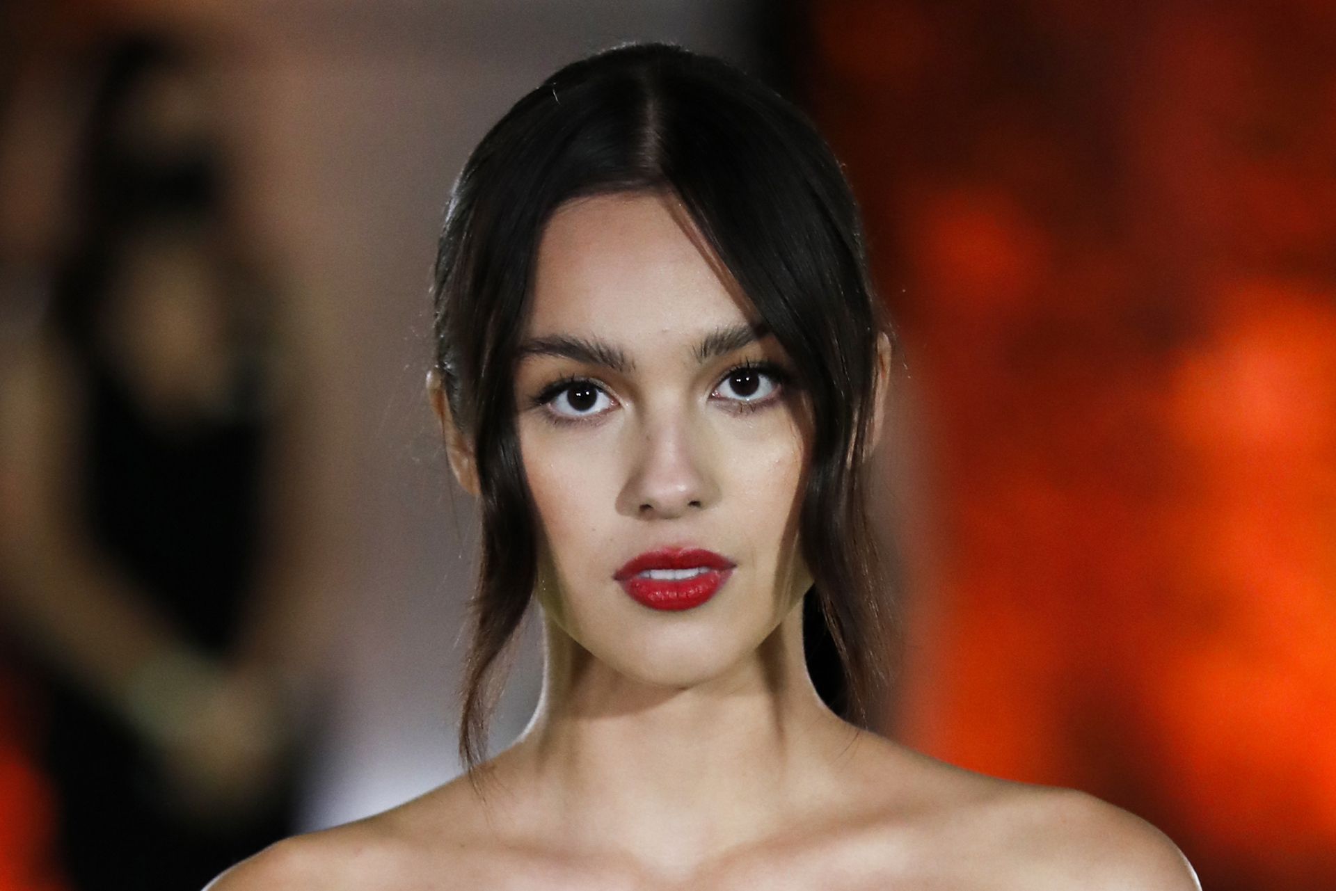 Olivia Rodrigo y Billie Eilish, favoritas en unos Grammy sin decidir