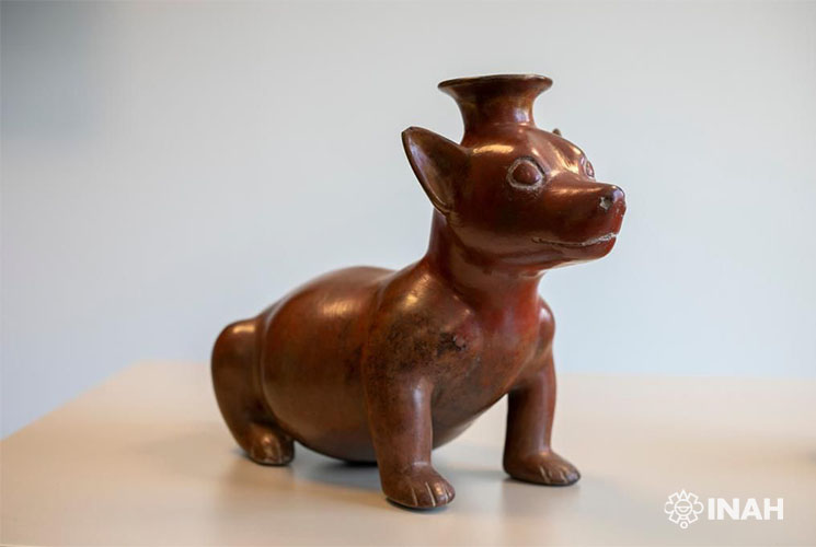 México recupera tres piezas arqueológicas que se subastarían en Bélgica México recupera tres piezas arqueológicas que se subastarían en Bélgica