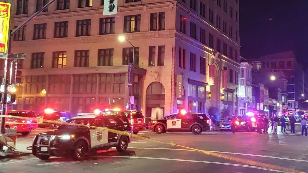 #Video Tiroteo en California deja 6 muertos #Video Tiroteo en California deja 6 muertos