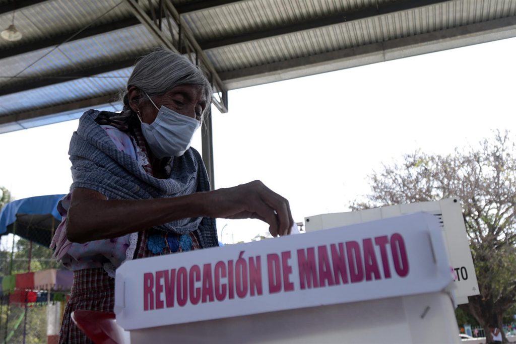 Posponen en la Cámara de Diputados la reforma para adelantar la revocación de mandato a 2027