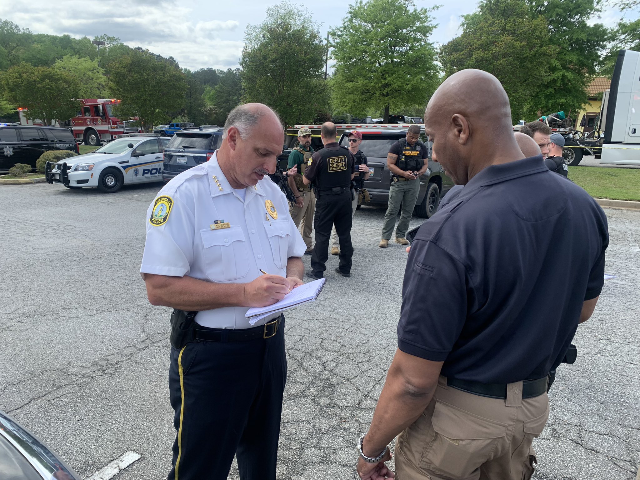 Doce heridos tras tiroteo en centro comercial de Carolina del Sur; Consulado investiga si hay mexicanos afectados