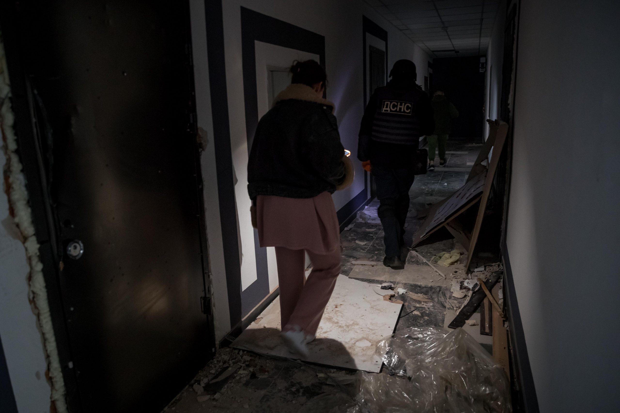 Ucrania reabre corredores humanitarios tras cerrarlos por ataques rusos