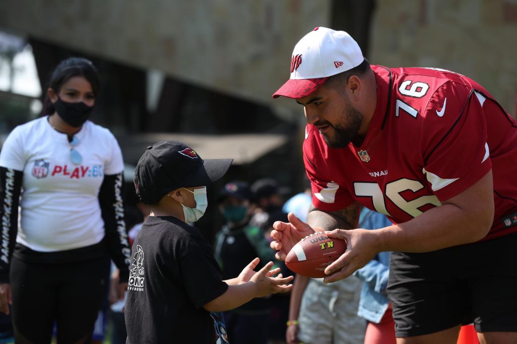 Will Hernández afirma que tener corazón de boxeador ayuda a triunfar en NFL - will-hernandez-arizona-cardinals-2-1024x683