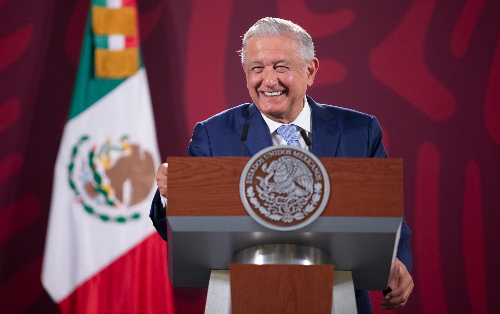 Anuncian contratación de Médicos Especialistas; Conferencia (24-05-2022)