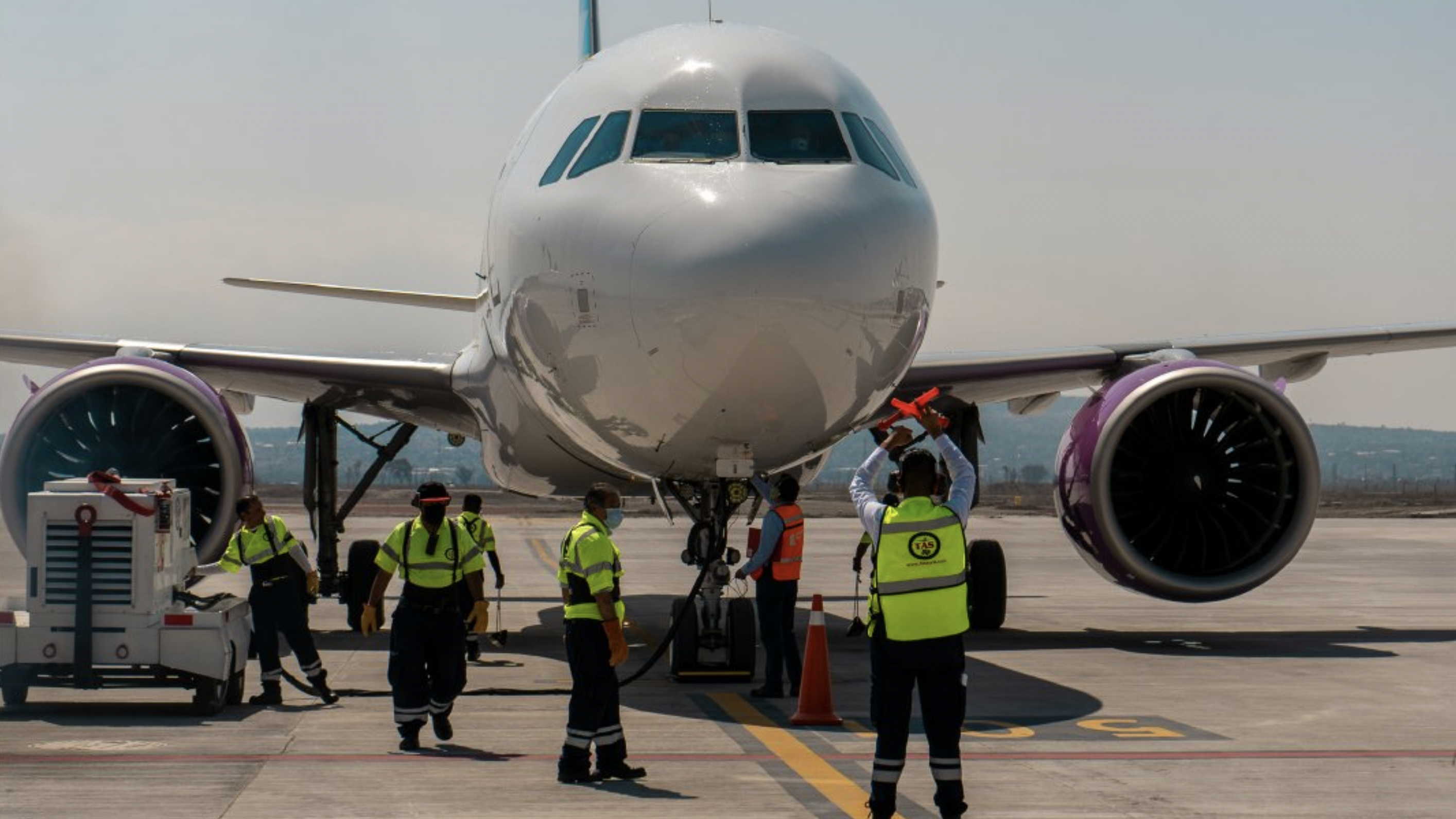 Gobierno Federal niega riesgos en espacio aéreo pese a alertas de asociaciones Gobierno Federal niega riesgos en espacio aéreo pese a alertas de asociaciones