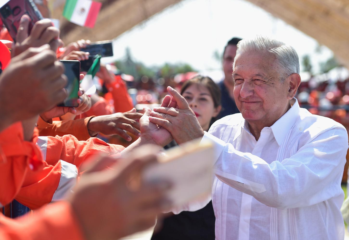 AMLO visitará Centroamérica y Cuba con secretarios de Exteriores, Marina y Defensa AMLO visitará Centroamérica y Cuba con secretarios de Exteriores, Marina y Defensa